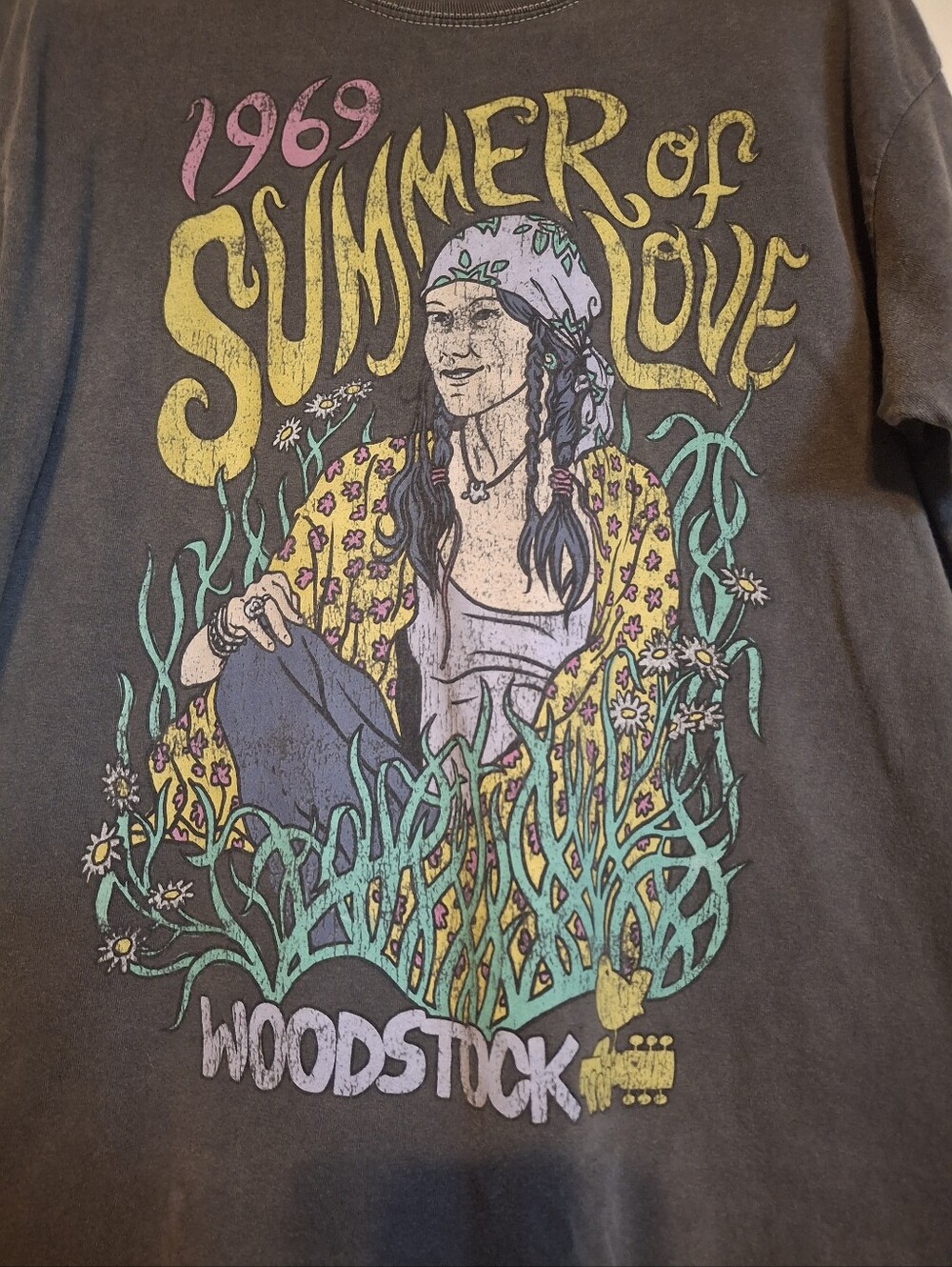 Woodstock '1969 Summer of Love' Graphic Short Sleeve Tee - Gray